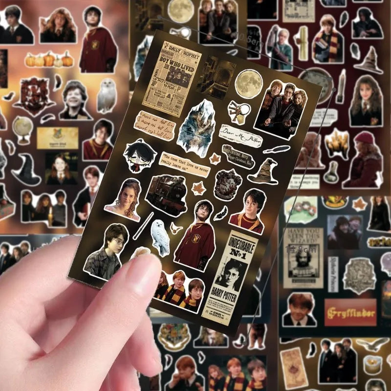 Lot de 8 Stickers Découpés Harry Potter Warner Bros. – Style Vintage Cartoon – Autocollants Imperméables DIY Graffiti Décoratifs